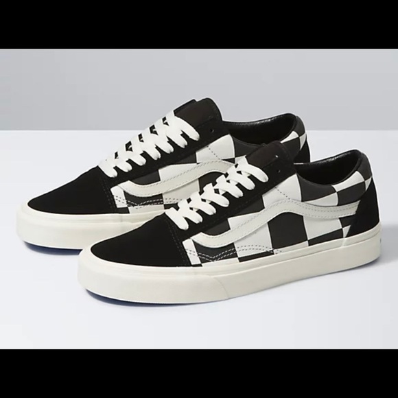Vans Old Skool Checkered NWT Shoes - Picture 2 of 4